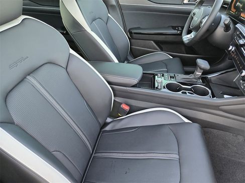New 2026 Kia K5 GT-Line image 10