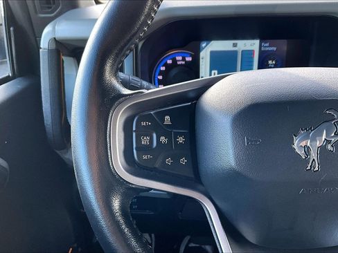 Used 2021 Ford Bronco Badlands image 24