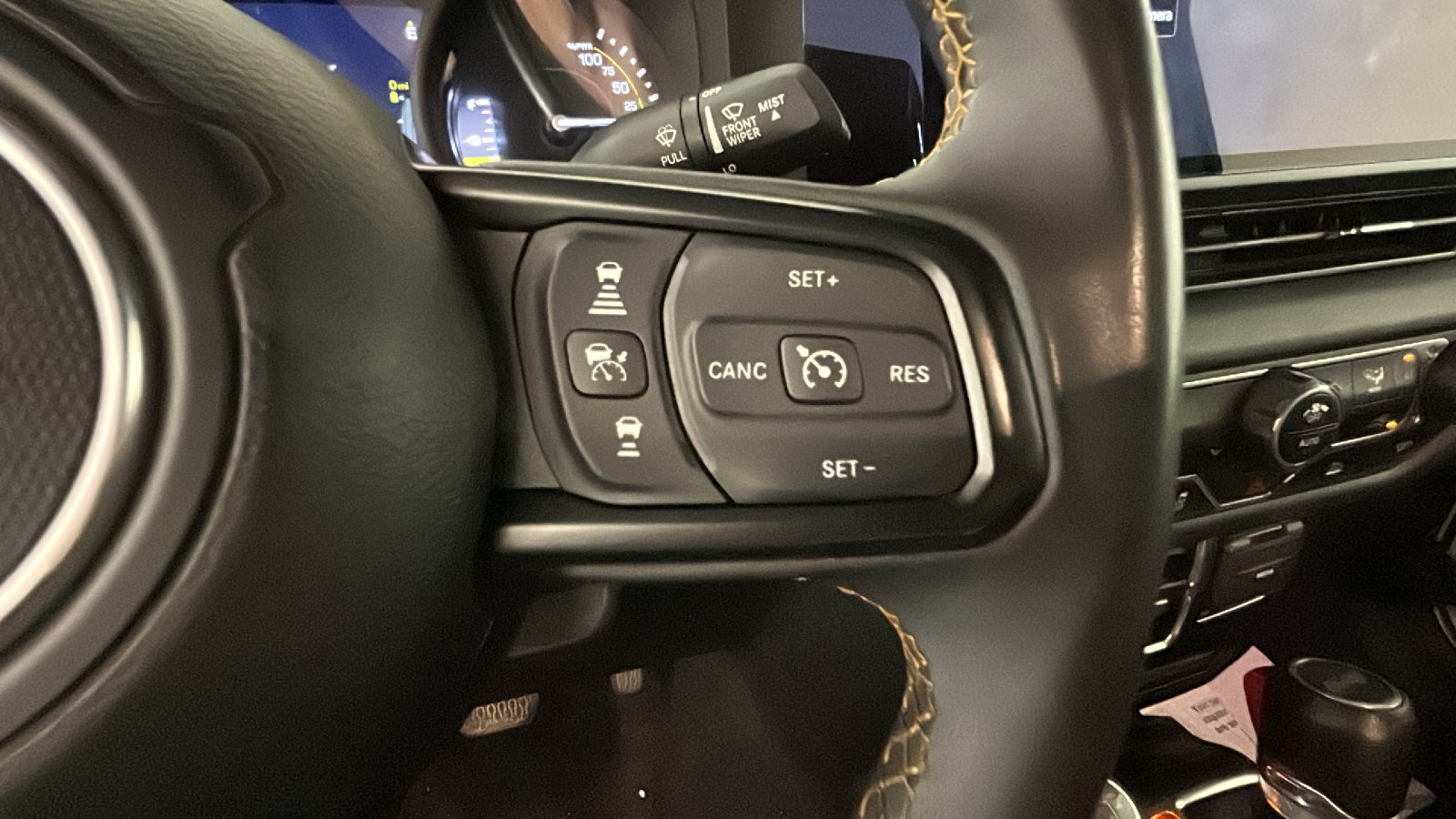 Used 2024 Jeep Wrangler Unlimited AWD/4WD image 18