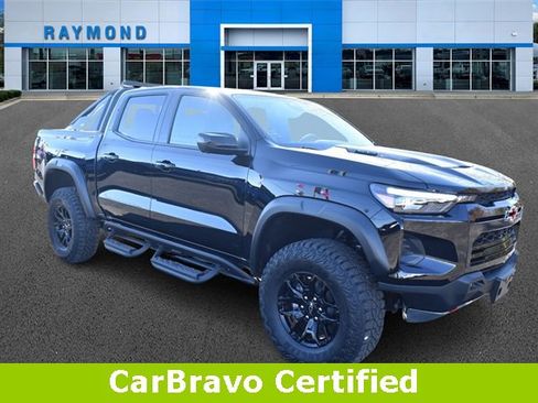 Certified 2025 Chevrolet Colorado ZR2 w/ Midnight Edition image 1