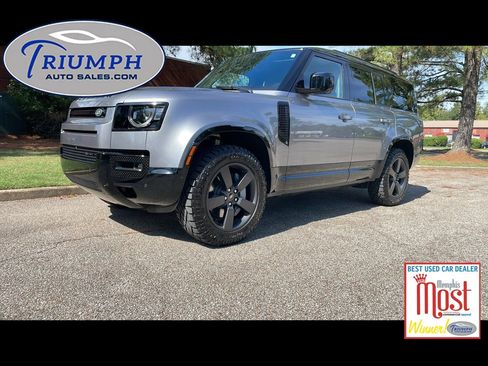 Used 2023 Land Rover Defender 130 X-Dynamic SE image 1