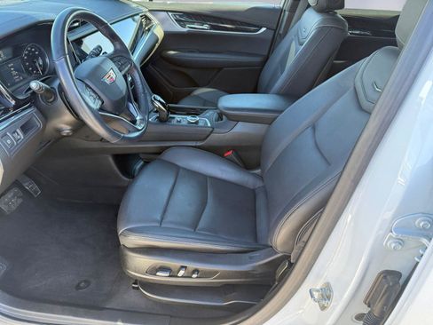 Used 2024 Cadillac XT6 Premium Luxury AWD/4WD image 16