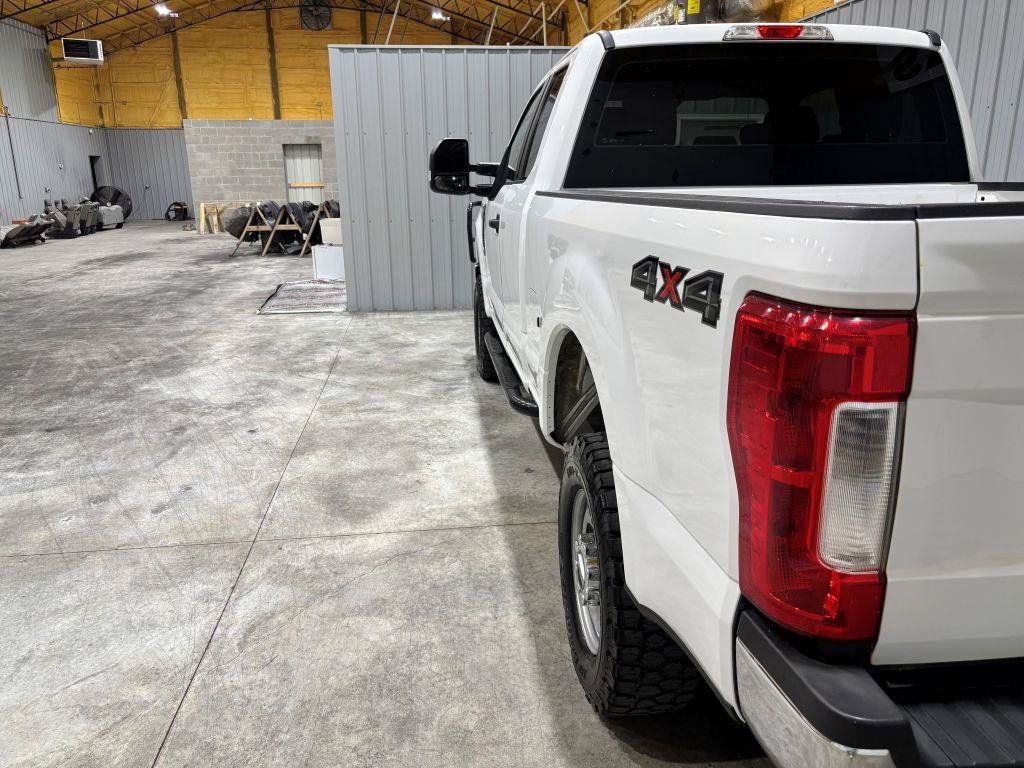 Used 2018 Ford F250 XL w/ Power Equipment Group AWD/4WD image 9
