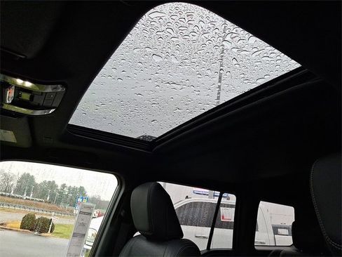 Used 2025 Toyota Land Cruiser image 14