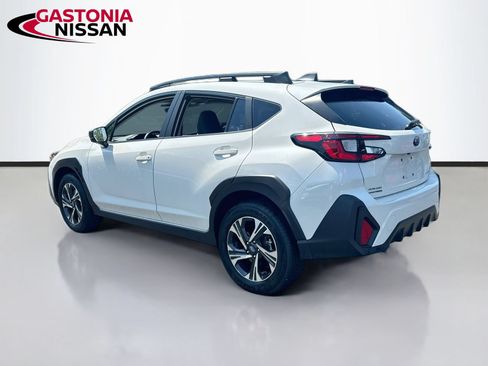 Used 2025 Subaru Crosstrek 2.5i Premium AWD/4WD image 6