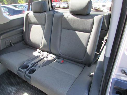 Used 2005 Honda Element EX image 11