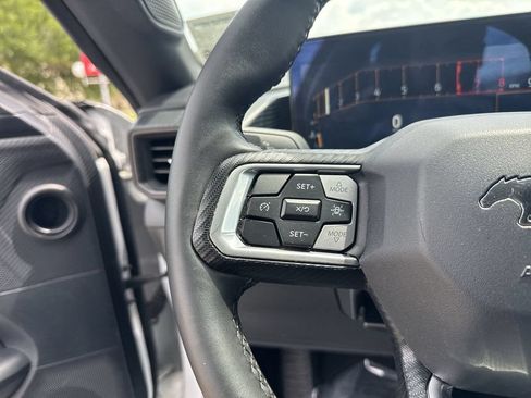 Used 2024 Ford Mustang Coupe RWD image 17