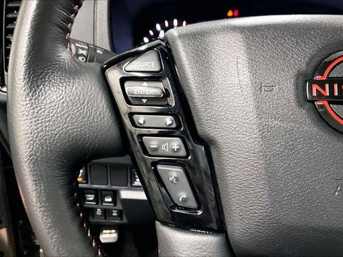 Used 2023 Nissan Frontier PRO-4X w/ Pro Convenience Package AWD/4WD image 22