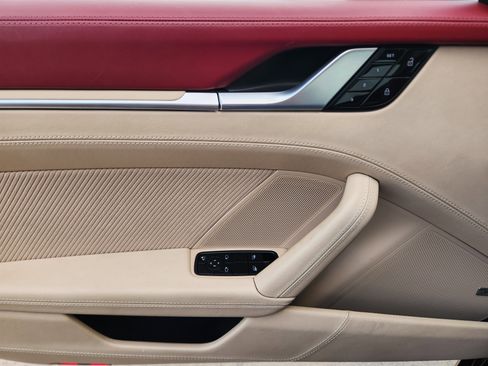 Used 2021 Porsche 911 Targa 4S Heritage Design image 30