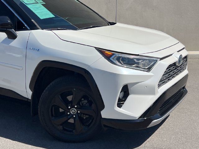 Used 2019 Toyota RAV4 XSE AWD/4WD image 2