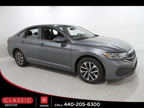 Used 2024 Volkswagen Jetta S image 1