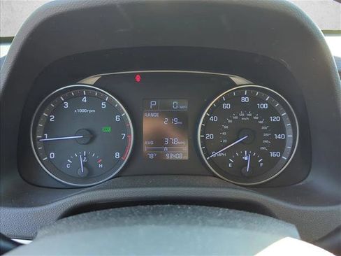 Used 2017 Hyundai Elantra SE image 16
