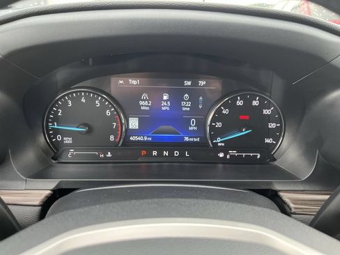 Used 2023 Ford Explorer Limited w/ Equipment Group 301A AWD/4WD image 15