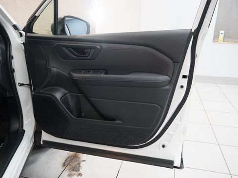 Used 2025 Subaru Forester Premium w/ Convenience Package #1 image 29