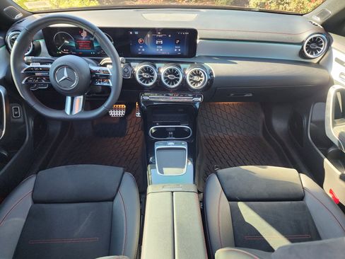 Used 2025 Mercedes-Benz CLA 250 image 18