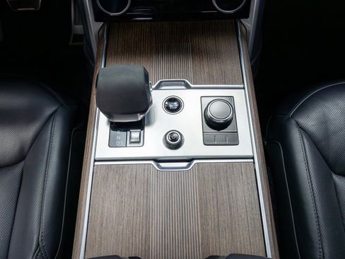 Used 2023 Land Rover Range Rover Long Wheelbase Autobiography AWD/4WD image 38
