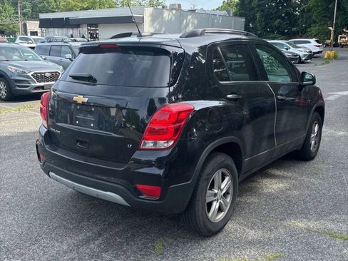 Used 2019 Chevrolet Trax LT w/ LT Convenience Package AWD/4WD image 4