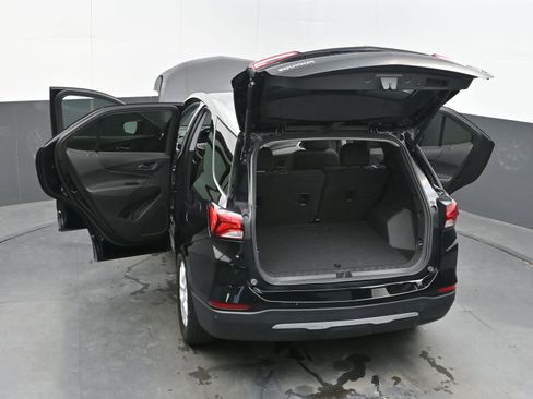 Used 2024 Chevrolet Equinox LT image 39