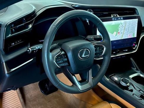Used 2024 Lexus RZ 300e Premium image 15