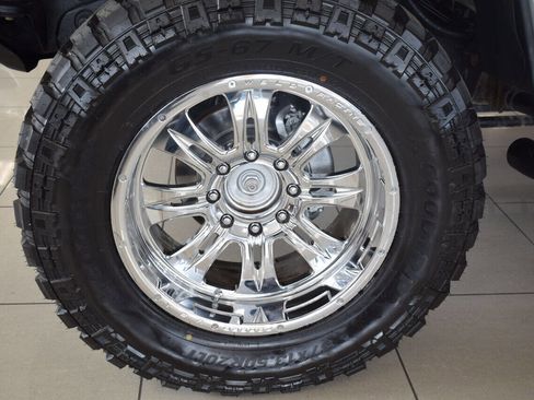 Used 2003 HUMMER H2 w/ Preferred Equipment Group AWD/4WD image 17