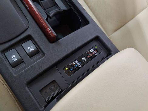 Used 2010 Lexus RX 350 AWD w/ Premium Pkg image 28