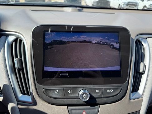 Used 2019 Chevrolet Malibu LS FWD image 17