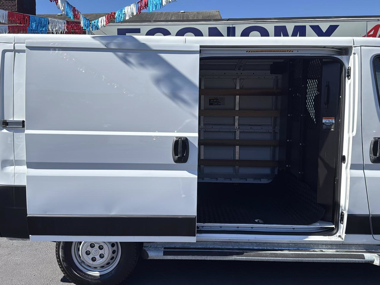 Used 2025 RAM ProMaster 2500 w/ U-Haul Equipment Group FWD image 22