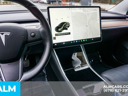 Used 2019 Tesla Model 3 Standard Range Plus image 32