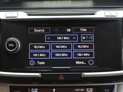 Used 2015 Honda Accord EX-L image 22