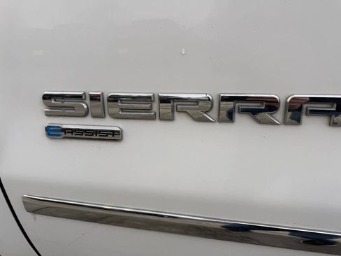 Used 2018 GMC Sierra 1500 SLT AWD/4WD image 10