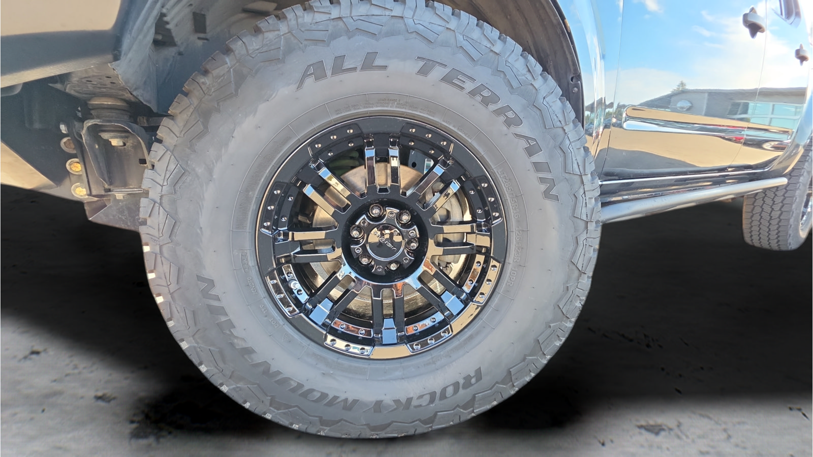 Used 2019 Nissan Frontier PRO-4X w/ Pro-4x Luxury Package AWD/4WD image 17