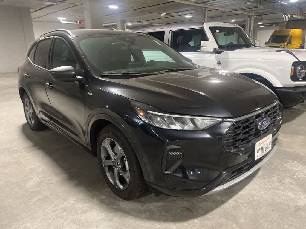 Used 2024 Ford Escape ST-Line w/ Equipment Group 301A FWD image 3