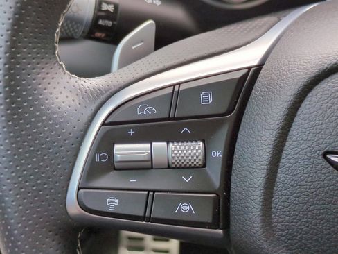 Used 2025 Genesis G70 2.5T w/ Sport Prestige Package image 22