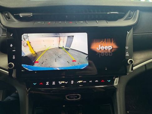 New 2026 Jeep Grand Cherokee L Limited AWD/4WD image 18