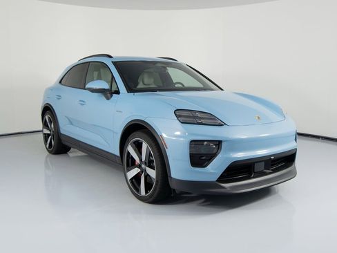 New 2026 Porsche Macan 4S Electric image 12