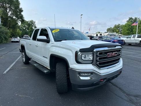 Used 2016 GMC Sierra 1500 SLE w/ SLE Value Package AWD/4WD image 2