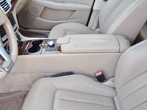 Used 2014 Mercedes-Benz CLS 550 image 2