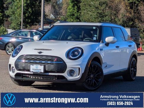 Used 2024 MINI Cooper Clubman S image 1