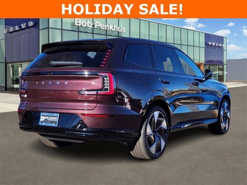 New 2025 Volvo EX90 Ultra image 3