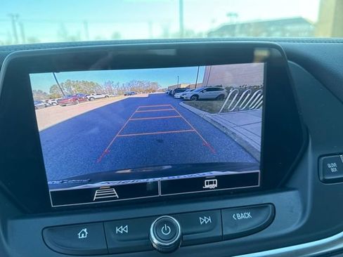 Used 2022 Chevrolet Blazer LT image 16