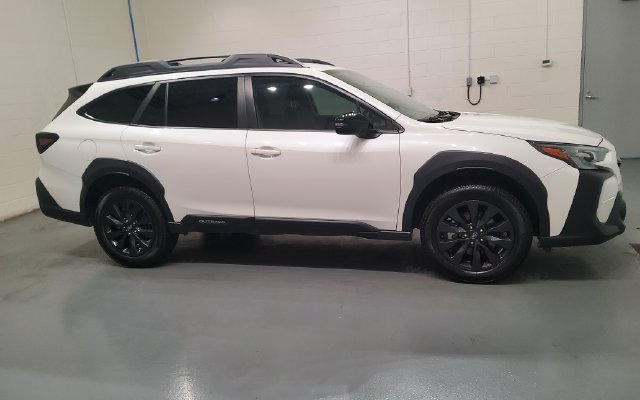 Used 2023 Subaru Outback Onyx Edition AWD/4WD image 11