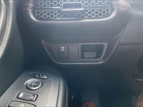 Used 2023 Honda HR-V Sport image 34