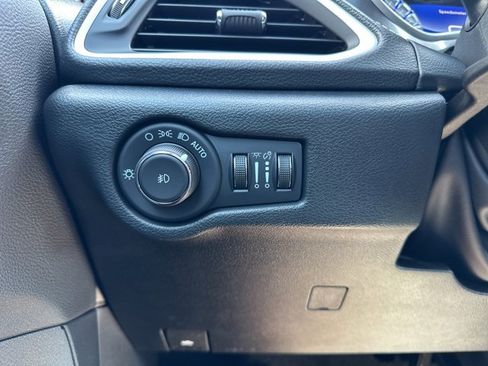 New 2026 Chrysler Pacifica Select image 29