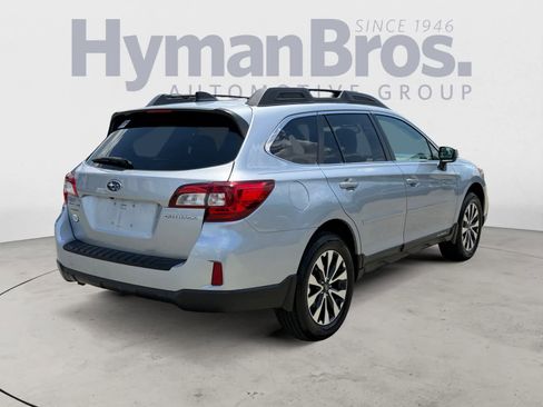 Used 2016 Subaru Outback 2.5i Limited AWD/4WD image 3