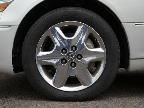 Used 2005 Lexus LS 430 RWD image 13