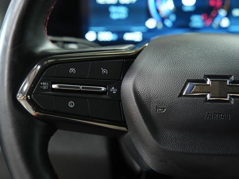 Used 2025 Chevrolet Equinox RS AWD/4WD image 36