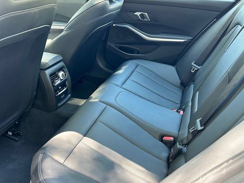 Used 2025 BMW 330i Sedan w/ Convenience Package RWD image 40