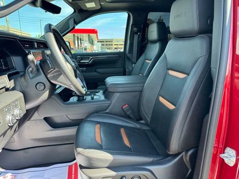 Used 2025 GMC Sierra 1500 AT4 w/ AT4 Premium Package AWD/4WD image 11