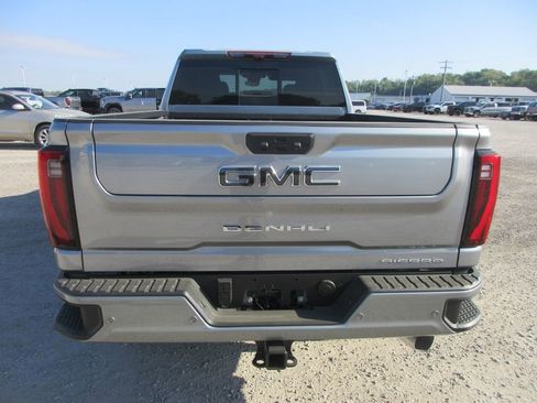 New 2026 GMC Sierra 2500 Denali Ultimate AWD/4WD image 6