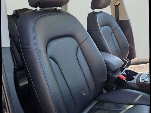 Used 2017 Audi Q5 2.0T Premium Plus w/ Technology Package image 17